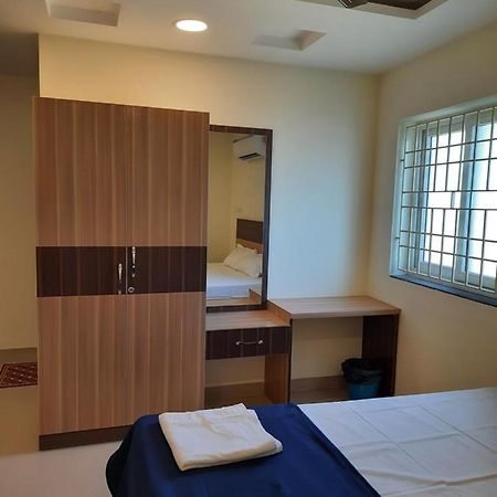 Gūduvāncheri Grk Residency酒店 外观 照片